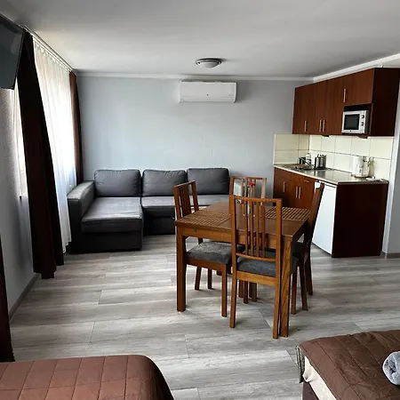 Kompleks Apartament-Serwis Krakov Exteriér fotografie